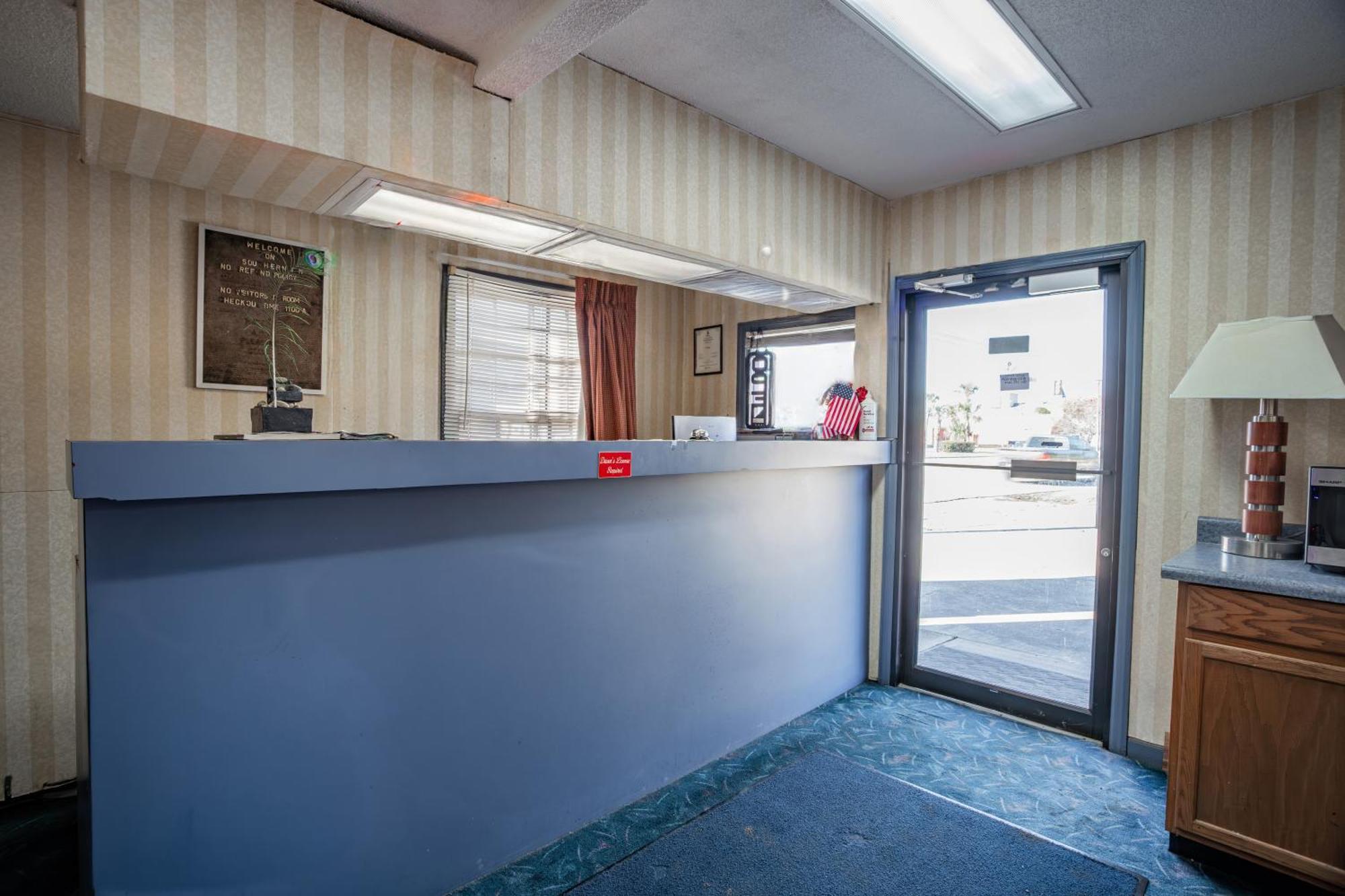 Southern Inn By Oyo Walterboro I-95 Екстер'єр фото