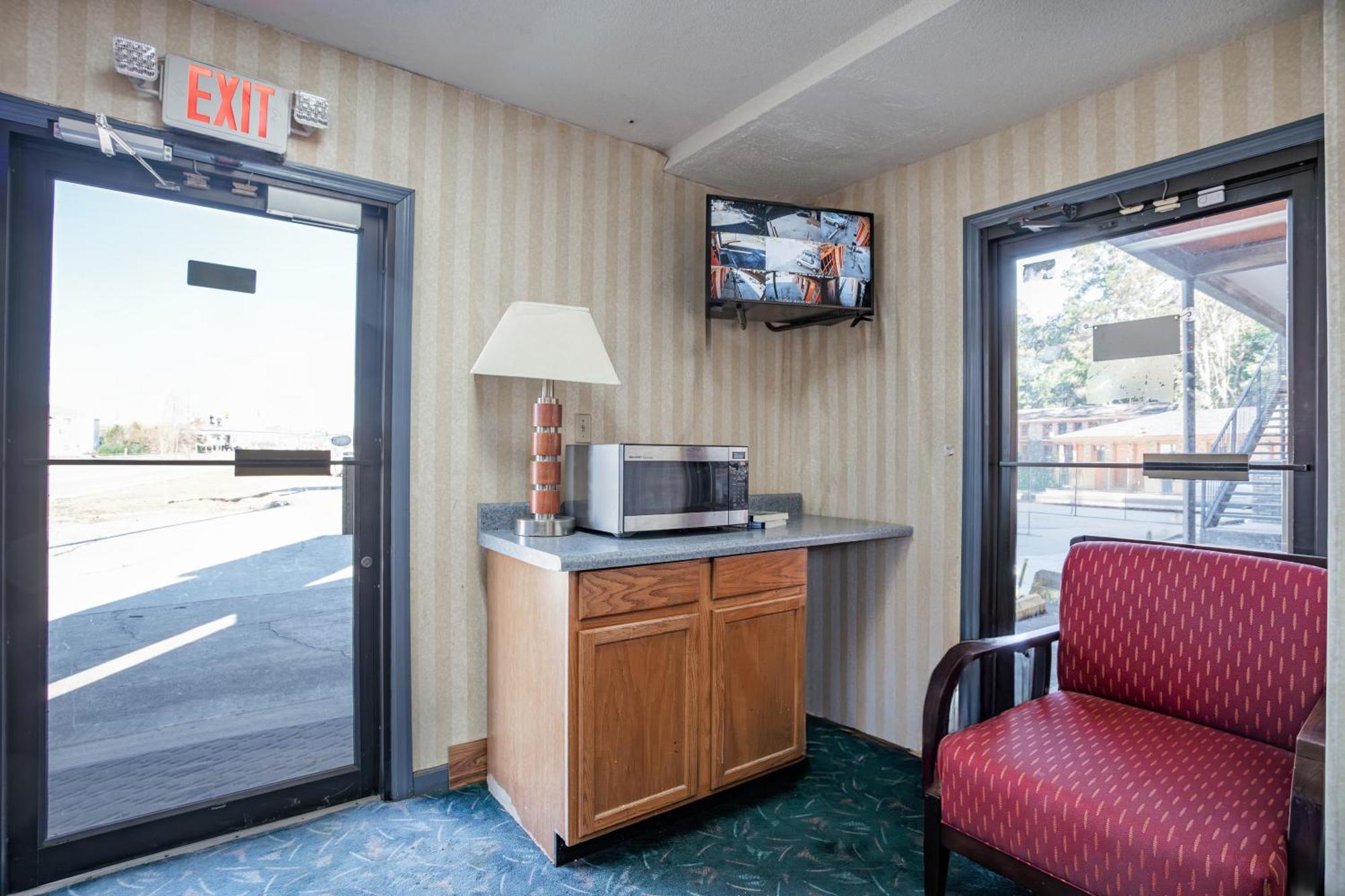 Southern Inn By Oyo Walterboro I-95 Екстер'єр фото